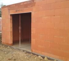 Emplacement baie vitr&eacute;e salon