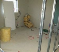 (Vu sur la chambre n2 )