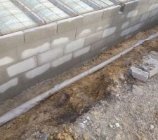 Misr en place d un drain et f un revêtement hydrofuge