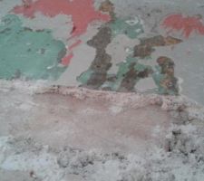 &eacute;paisseur du pl&acirc;tre entre couche peinte et mur de briques