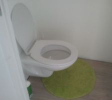 Petites toilettes du haut