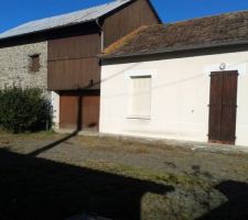 Voila la maison c partis pour la rénovation ,je ne vais pas m ennuyer le week end