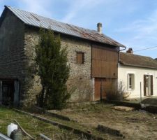 Voila la maison c partis pour la rénovation ,je ne vais pas m ennuyer le week end