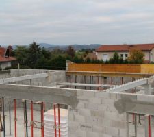 Poteau et poutres pour la dalle de l'&eacute;tage