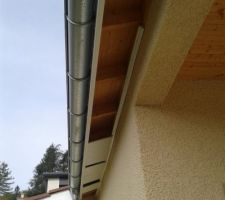 Sous-face débord de toit PVC (en court de pose)