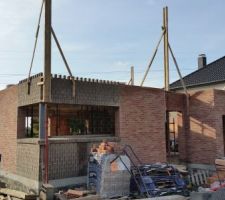 Facade de la maison, montage charpente pour début 2 ème étage