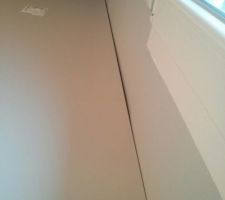 Installation de la cuisine. Cloisons bomb&eacute;es...