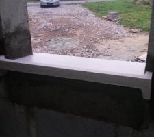 Pose des appuis de fenêtre et seuils de porte