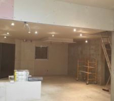 Retombée de plafond au dessus du salon