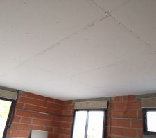 Pose du placo sur le plafond