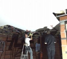 Pose du placo sur le plafond