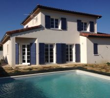 Le derrière de la maison