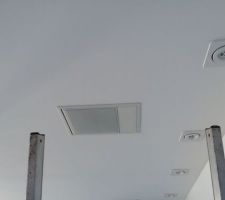 Enceintes in celling