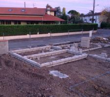 2 rangées de parpaings