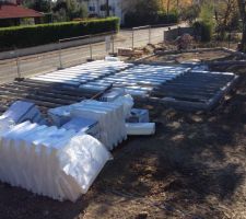 Mise en place des marmites en polystyrène