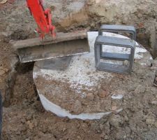Mise en place de la cuve de r&eacute;cup&eacute;ration des eaux de pluie
