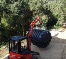 Arrivée de la cuve (mini station d'épuration)