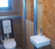 Wc suspendus et lave main