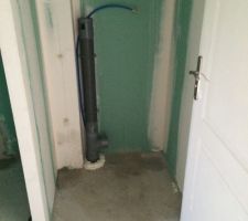 03/11/15 : Plombier JOUR 5 (c'est bon WC de l'étage refait pour futur WC suspendu)