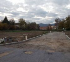 Viabilisations ENFIN terminées avec 5 mois de retard. Début de la construction en mars si tout va bien.