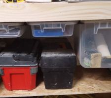 Caisse plastique coulissante