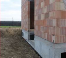 Remblayage autour de la maison terminé