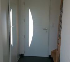 Portes de placard de l'entr&eacute;e