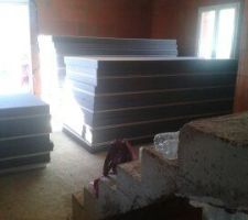 Les piles de plaques de 13 100.