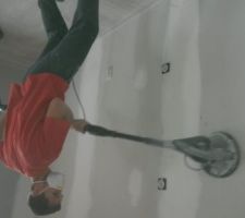 Ponçage  de la maison faite entièrement