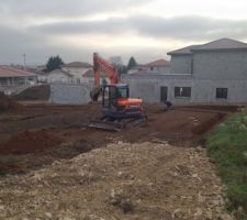 Terrassement pour implantation de la maison sur un rodan  80 avec décaissement de -70