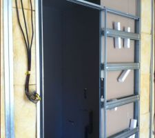 Porte galandage du cellier coté séjour