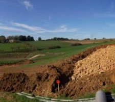 2eme visite du terrain, mi-octobre, les travaux d'am&eacute;nagement ont d&eacute;marr&eacute;.