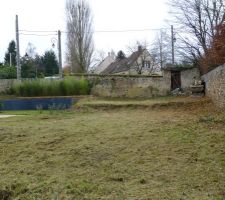 Au commencement &eacute;tait notre terrain...