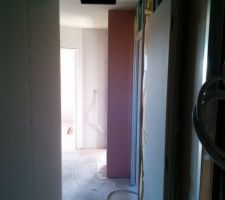Couloir de l'étage (3 chambres, 1wc et 1sdb)
