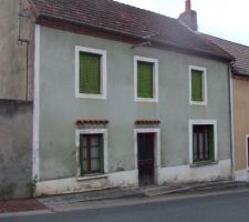 Façade de la maison en novembre 2012 après acquisition.