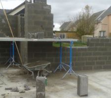 D&eacute;but de la seconde partie du RDC (les 7 premiers rangs sont termin&eacute;s partout)