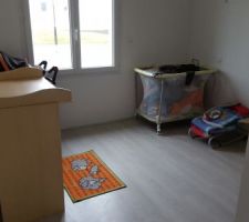 Sous-couche, Peinture, Stratifié, Dressing, Meubles...
la chambre de bébé avance tranquillement