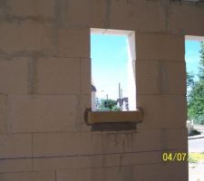 Seuil de fenêtre des WC