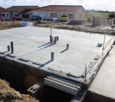 Erreurs qui nous agaçent et nous déçoivent beaucoup dès le début des travaux, à voir d'urgence avec notre conducteur de travaux dès lundi!!!!