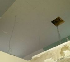 Plafond placo posé
l'accès vers le grenier