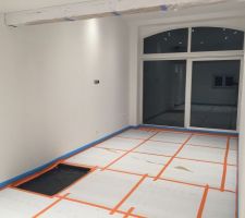 Salon et emplacement pour le poele a bois