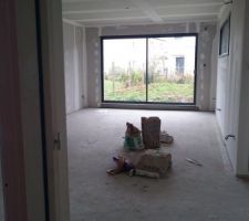 Le salon depuis le couloir !