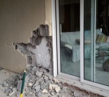 Elargissement de l'ouverture existante.