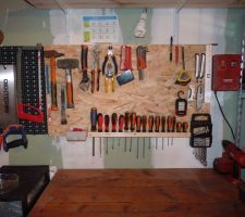 Petit support pour rangement d'outil DIY à partir d'une planche OSB
