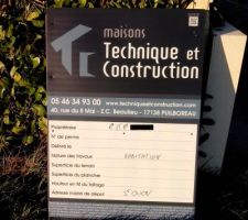 Panneau du constructeur même si le permis de construire n'a pas encore été déposer :)