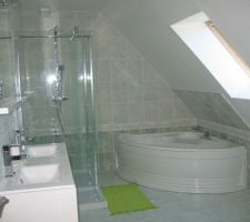 SALLE DE BAINS TERMINEE