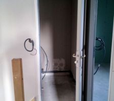 Un petit monstre dans les WC...