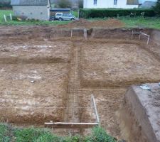 Suite du terrassement, pr&eacute;paration des fondations