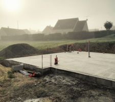 Jour de rentrée des classes pour les enfants et surprise sur le terrain .