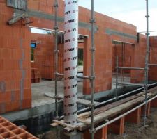 Visite dominicale : la future terrasse couverte devant la salle de sejour